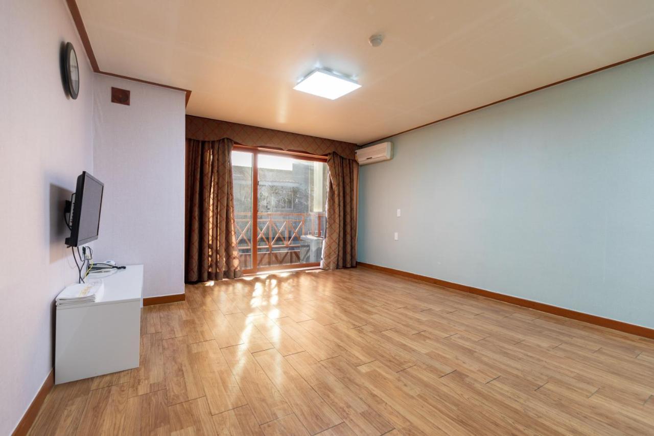 Jeju Tovice Condo Family Dış mekan fotoğraf